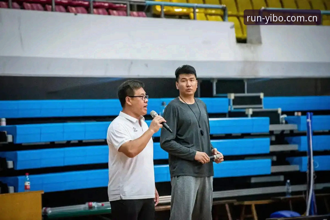 亿博体育平台旧版界面 vs 中文版亿博体育官网APP：球迷王磊的亲身对比